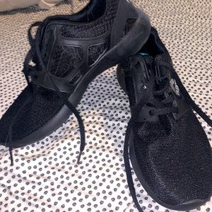 🍭3 for 20 🍭RBX Running Shoes